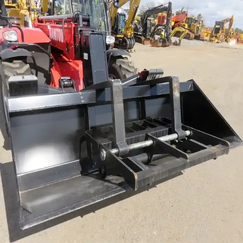 Arriendo de Implemento Balde MT1030 Manitou en SK Rental con cobertura nacional.